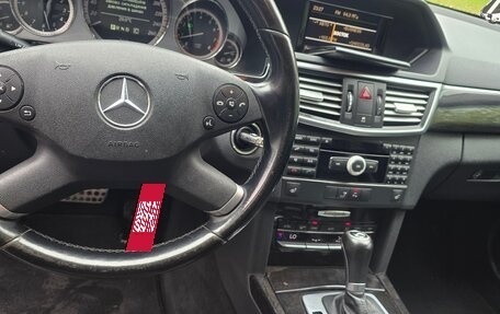 Mercedes-Benz E-Класс, 2009 год, 950 000 рублей, 4 фотография