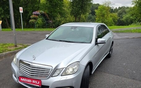 Mercedes-Benz E-Класс, 2009 год, 950 000 рублей, 9 фотография