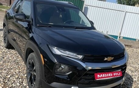 Chevrolet TrailBlazer, 2022 год, 1 650 000 рублей, 2 фотография