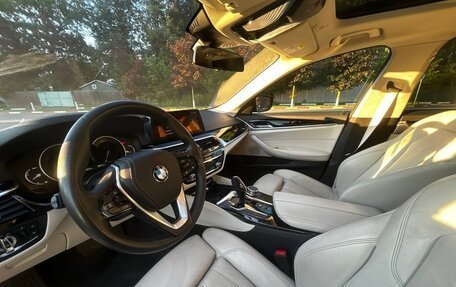 BMW 5 серия, 2018 год, 2 850 000 рублей, 10 фотография