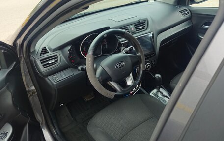 KIA Rio III рестайлинг, 2014 год, 830 000 рублей, 5 фотография