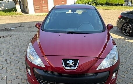 Peugeot 308 II, 2010 год, 595 000 рублей, 2 фотография