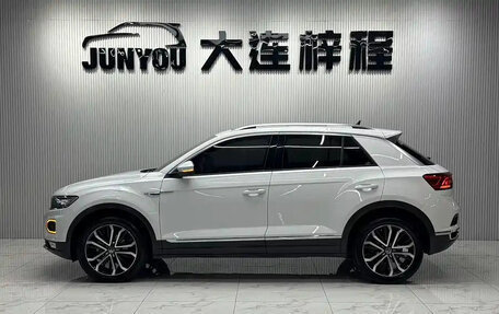 Volkswagen T-Roc I, 2023 год, 1 455 000 рублей, 7 фотография