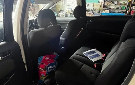 Toyota Wish II, 2004 год, 747 500 рублей, 15 фотография