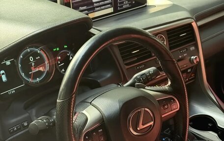 Lexus RX IV рестайлинг, 2016 год, 3 700 000 рублей, 2 фотография