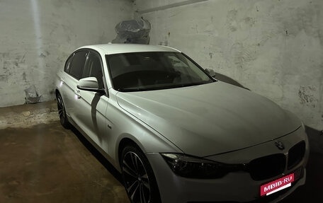 BMW 3 серия, 2018 год, 2 790 000 рублей, 10 фотография