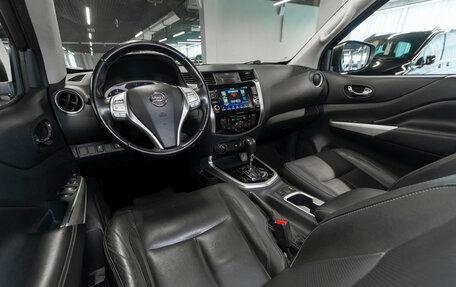 Nissan Navara (Frontier), 2019 год, 2 950 000 рублей, 7 фотография