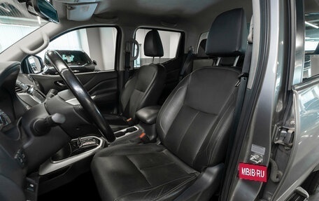 Nissan Navara (Frontier), 2019 год, 2 950 000 рублей, 9 фотография