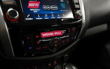 Nissan Navara (Frontier), 2019 год, 2 950 000 рублей, 19 фотография