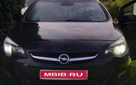 Opel Astra J, 2013 год, 520 000 рублей, 1 фотография