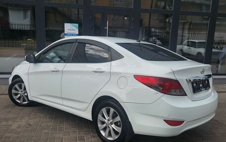 Hyundai Solaris II рестайлинг, 2012 год, 535 000 рублей, 3 фотография
