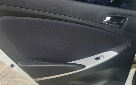 Hyundai Solaris II рестайлинг, 2012 год, 535 000 рублей, 10 фотография