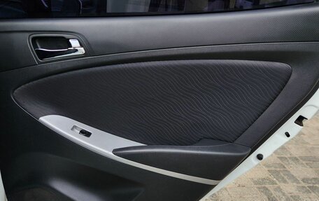 Hyundai Solaris II рестайлинг, 2012 год, 535 000 рублей, 15 фотография