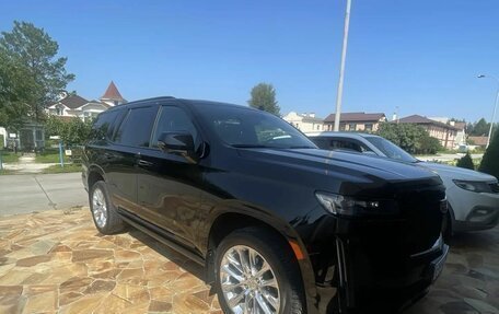 Cadillac Escalade V, 2023 год, 13 000 000 рублей, 2 фотография