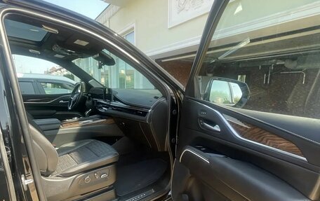 Cadillac Escalade V, 2023 год, 13 000 000 рублей, 26 фотография