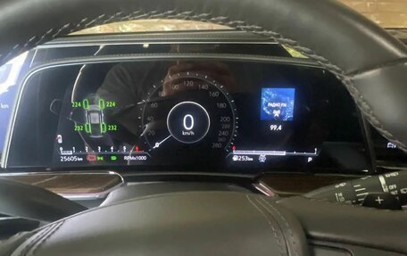 Cadillac Escalade V, 2023 год, 13 000 000 рублей, 40 фотография