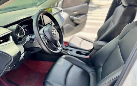 Toyota Corolla, 2022 год, 1 850 000 рублей, 7 фотография