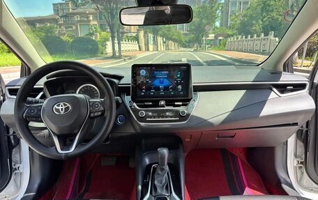 Toyota Corolla, 2022 год, 1 850 000 рублей, 11 фотография