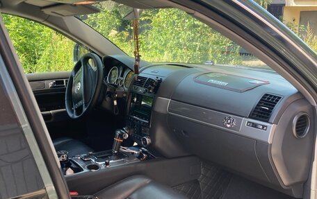 Volkswagen Touareg III, 2005 год, 1 300 000 рублей, 15 фотография