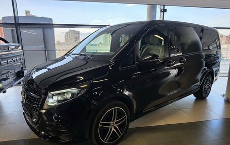 Mercedes-Benz V-Класс, 2025 год, 12 250 000 рублей, 2 фотография