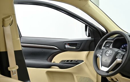 Toyota Highlander III, 2014 год, 2 549 000 рублей, 12 фотография