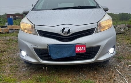 Toyota Vitz, 2013 год, 600 000 рублей, 1 фотография