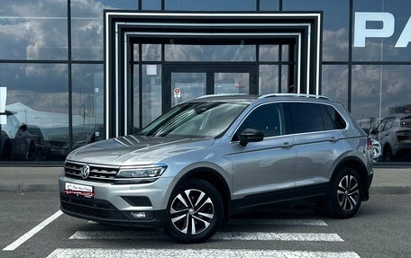Volkswagen Tiguan II, 2020 год, 2 385 000 рублей, 1 фотография
