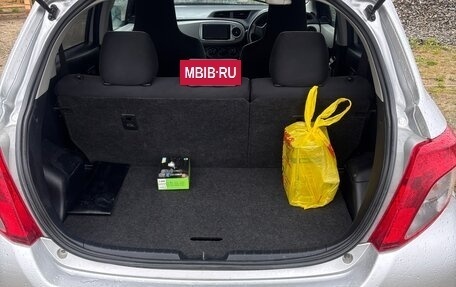 Toyota Vitz, 2013 год, 600 000 рублей, 8 фотография