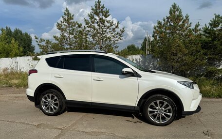 Toyota RAV4, 2016 год, 2 350 000 рублей, 3 фотография