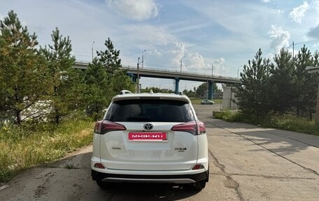 Toyota RAV4, 2016 год, 2 350 000 рублей, 2 фотография