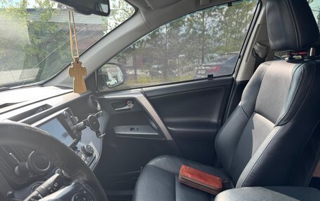 Toyota RAV4, 2016 год, 2 350 000 рублей, 10 фотография