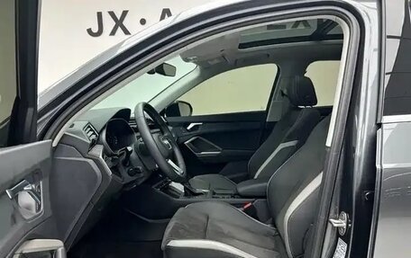 Audi Q3, 2022 год, 2 400 000 рублей, 7 фотография