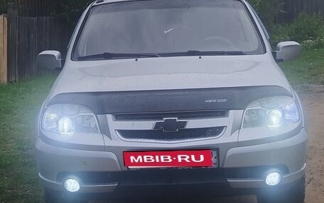 Chevrolet Niva I рестайлинг, 2010 год, 450 000 рублей, 11 фотография