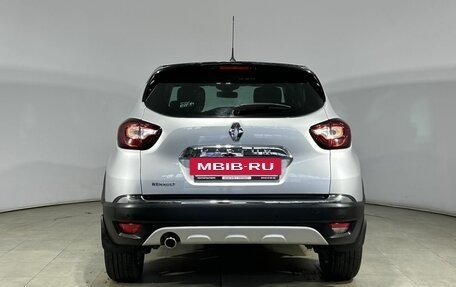 Renault Kaptur I рестайлинг, 2017 год, 1 350 000 рублей, 8 фотография