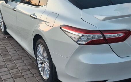 Toyota Camry, 2018 год, 2 850 000 рублей, 18 фотография