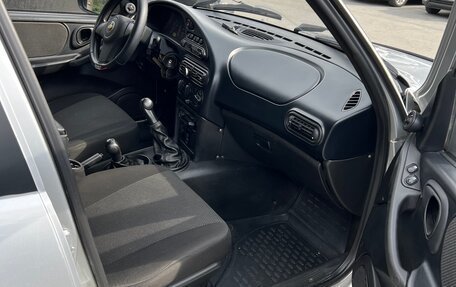 Chevrolet Niva I рестайлинг, 2011 год, 375 000 рублей, 10 фотография