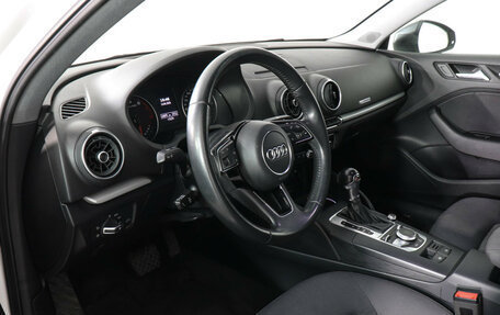 Audi A3, 2018 год, 1 499 000 рублей, 10 фотография