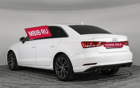 Audi A3, 2018 год, 1 499 000 рублей, 8 фотография
