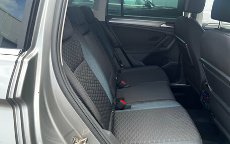 Volkswagen Tiguan II, 2020 год, 2 385 000 рублей, 10 фотография