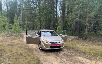 Hyundai Solaris II рестайлинг, 2012 год, 800 000 рублей, 1 фотография