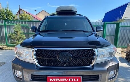 Toyota Land Cruiser 200, 2012 год, 3 700 000 рублей, 1 фотография