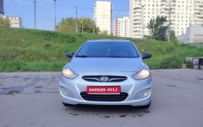 Hyundai Solaris II рестайлинг, 2014 год, 800 000 рублей, 1 фотография