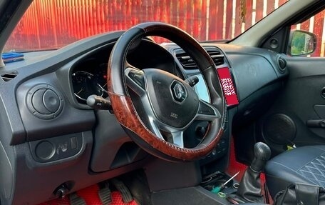 Renault Sandero II рестайлинг, 2018 год, 700 000 рублей, 1 фотография