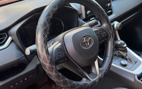 Toyota RAV4, 2021 год, 3 700 000 рублей, 19 фотография