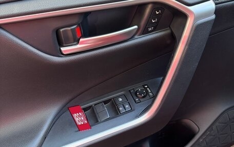 Toyota RAV4, 2021 год, 3 700 000 рублей, 17 фотография