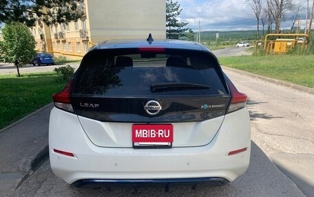 Nissan Leaf II, 2020 год, 2 030 000 рублей, 4 фотография