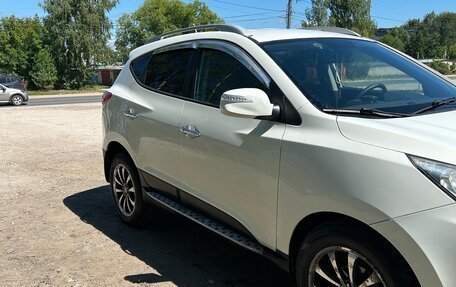 Hyundai Tucson III, 2010 год, 945 000 рублей, 5 фотография