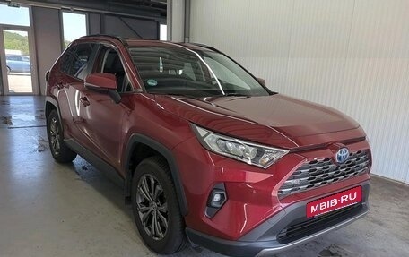 Toyota RAV4, 2022 год, 3 300 000 рублей, 2 фотография