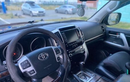 Toyota Land Cruiser 200, 2012 год, 3 700 000 рублей, 21 фотография