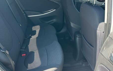 Hyundai Solaris II рестайлинг, 2012 год, 850 000 рублей, 14 фотография